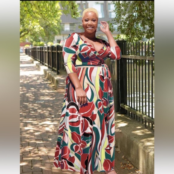 ONE Clothing Multi Color Dress - Picture 1 of 4